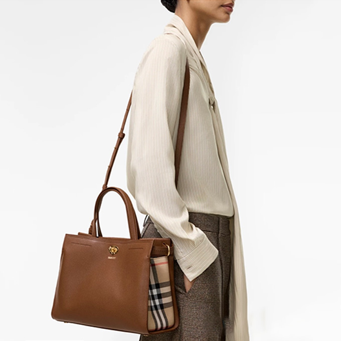 burberry cotswolds grained calf leather vintage check side panel tote bag